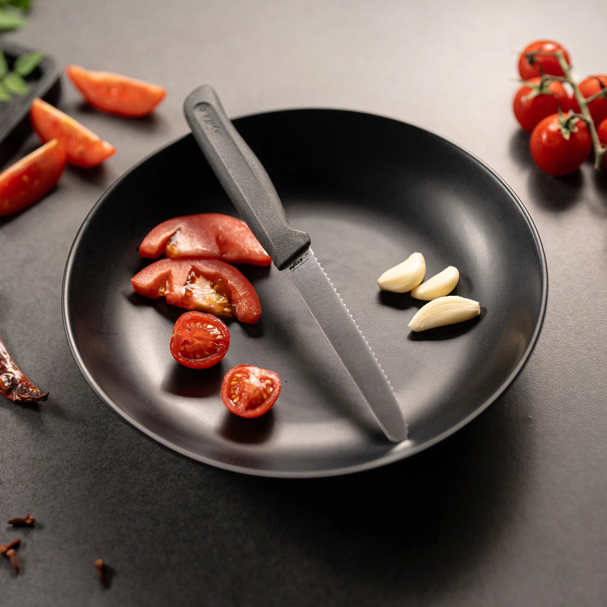 Zyliss Tomato Knife Serrated – 4.33" / 11 cm