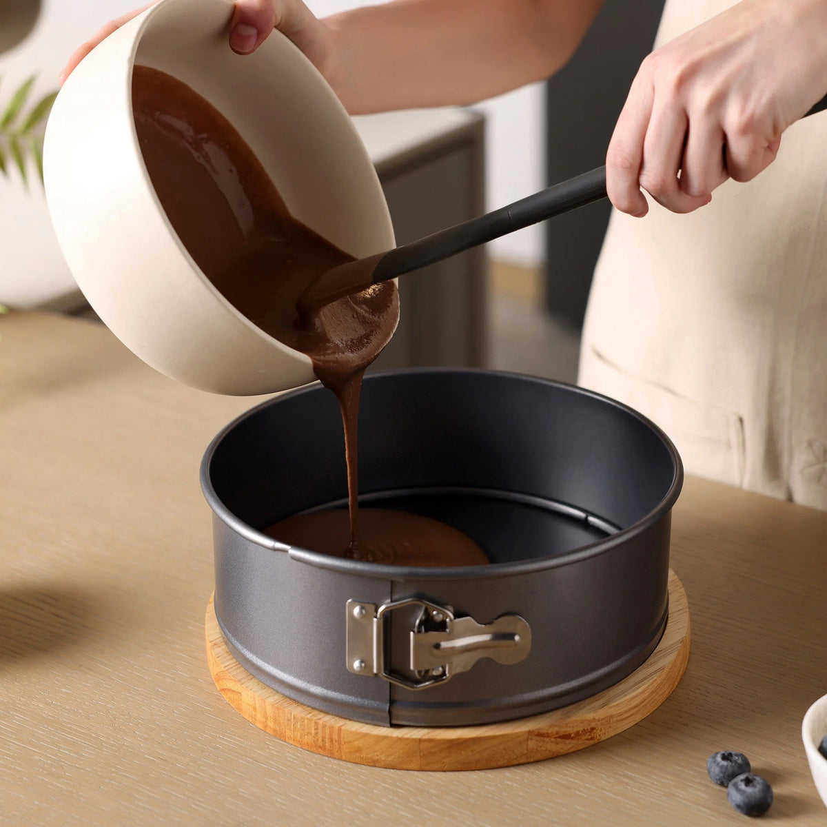 Zyliss Springform Cake Pan – 23 cm / 9"