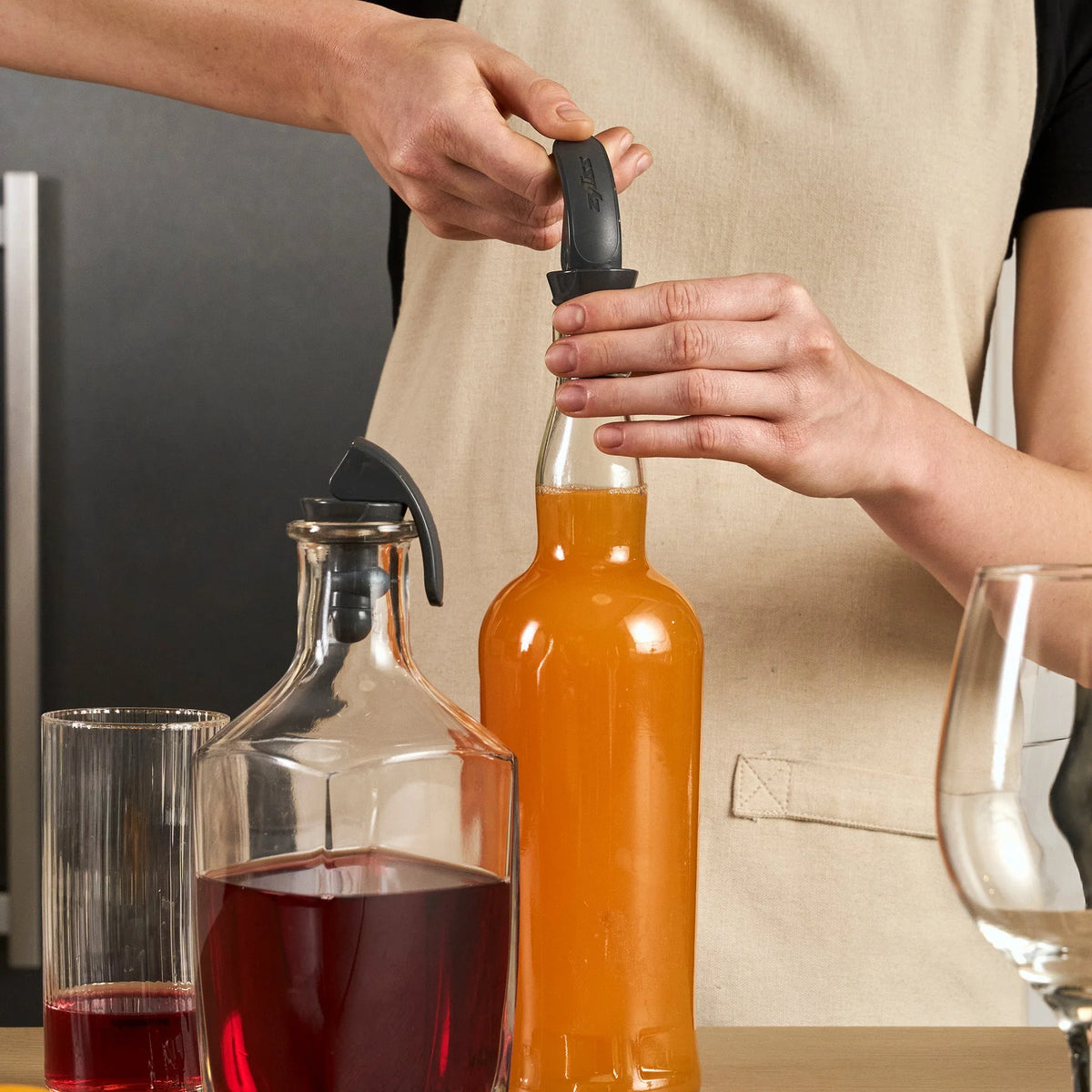 Zyliss Bottle Stoppers – Set of 2