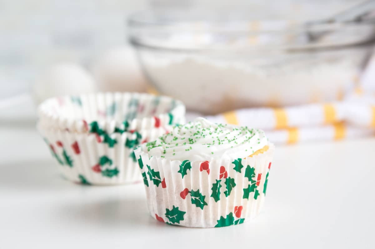 Fox Run Christmas Baking Cups – 50 Pack