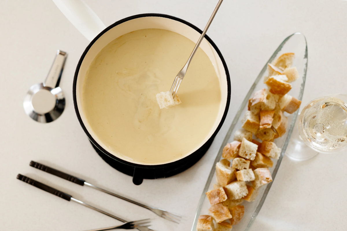 Swissmar Lugano Cast Iron Cheese Fondue Set – Matte White