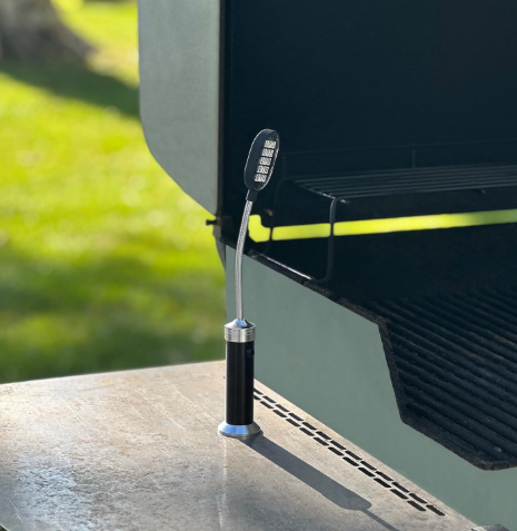 Outset Rotating BBQ Grill Light – Clip-On LED Barbecue Lamp
