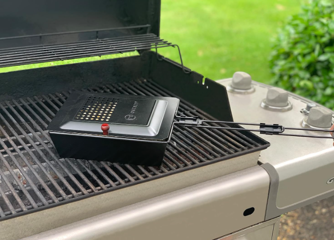 Outset Grill Popcorn Popper Tray – BBQ Popcorn Maker with Lid