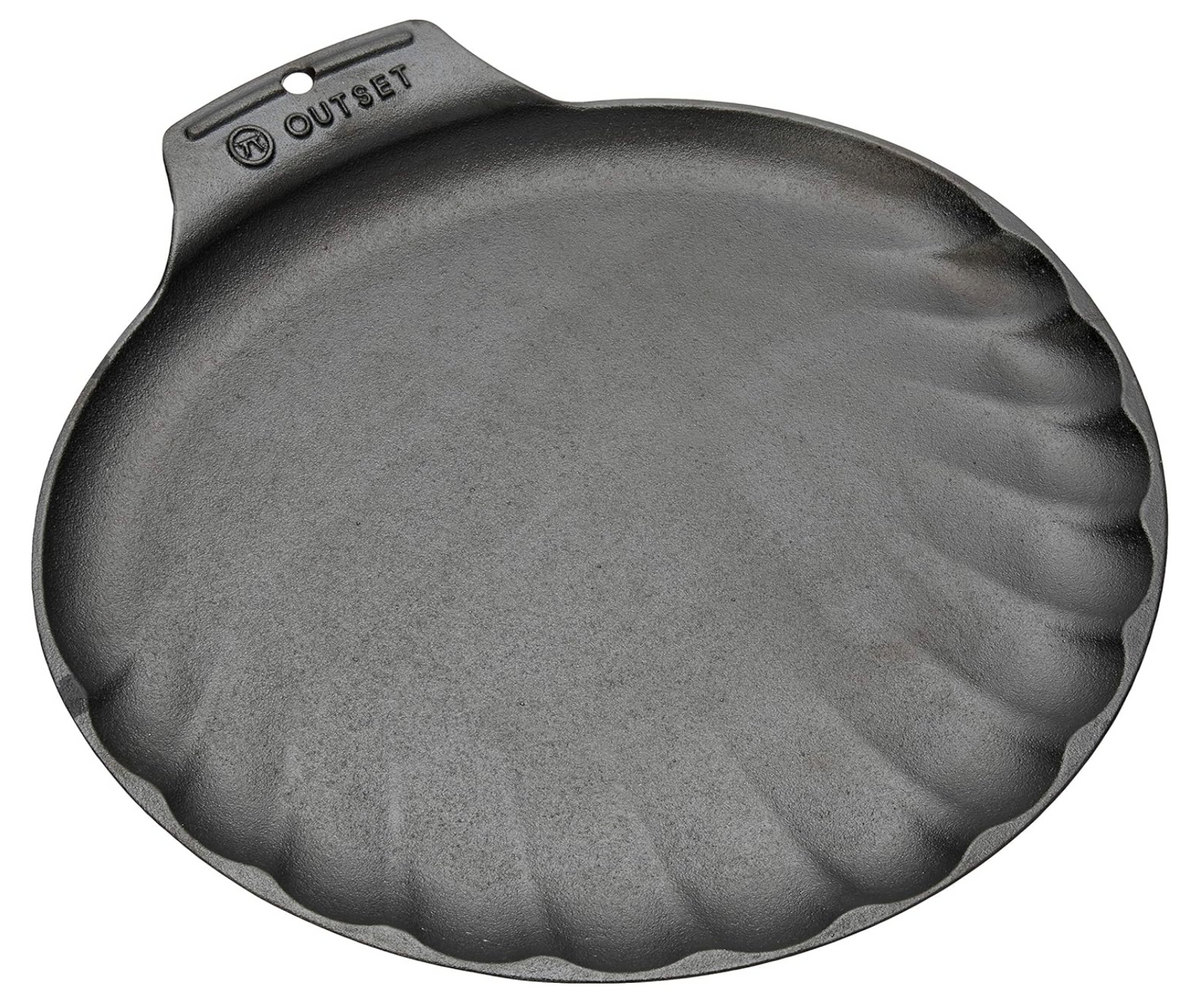 Outset Scallop Serving Pan – Cast Iron