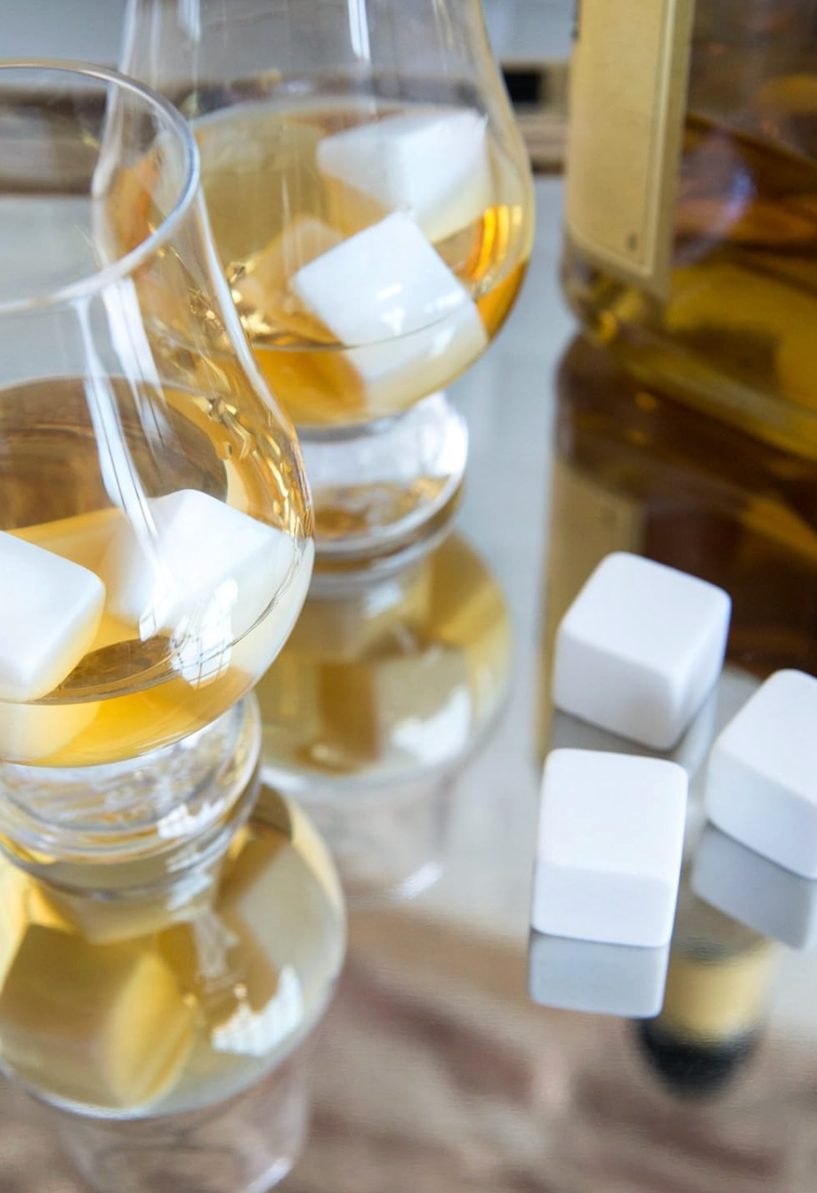 Outset Marble Whiskey Stones – Set of 9