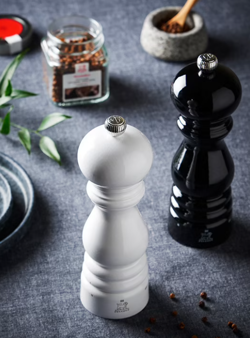 Peugeot Paris u'Select Black Lacquer 18cm Pepper Mill by Kitchen Niche