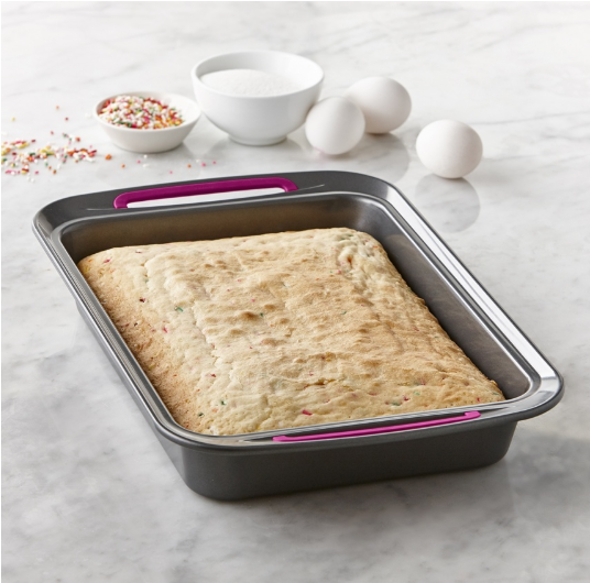 Trudeau Oblong Cake Pan – Metal – 9" x 13" Trudeau by Kitchen Niche