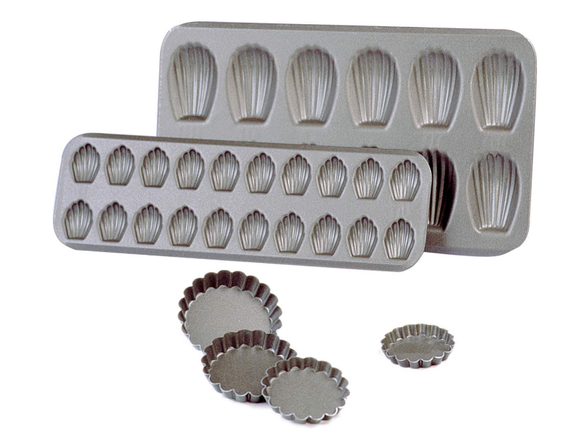 Gobel Madeleine Sheet – 20 Small Cavities – 15.5" x 5" / 39.5 x 12.5 cm