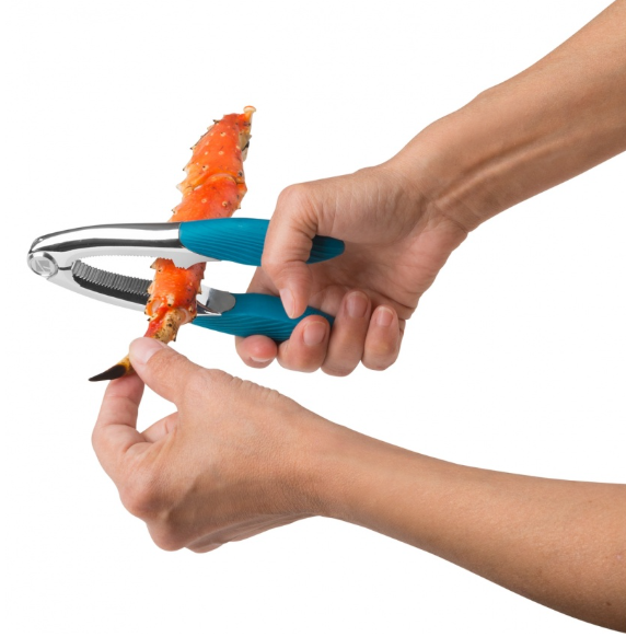 Trudeau Seafood Cracker – Blue Trudeau by Kitchen Niche