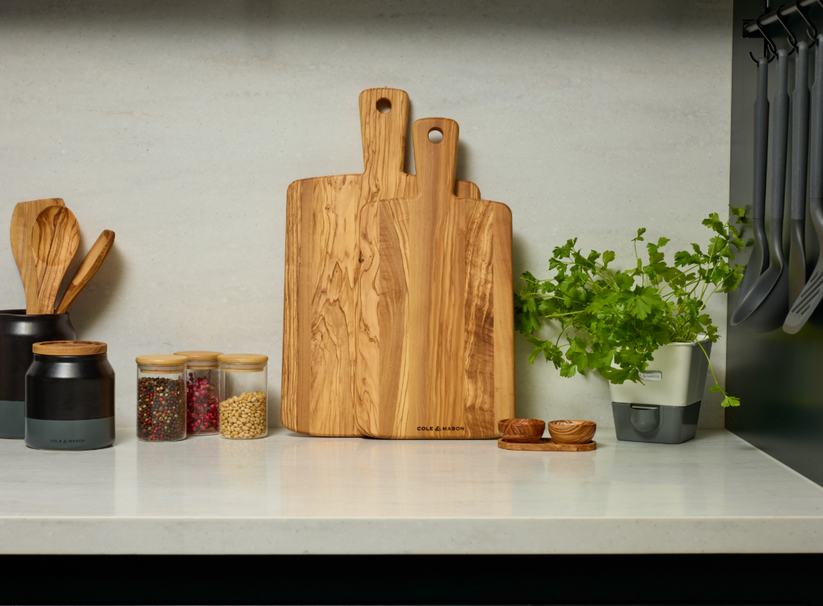Cole & Mason Portobello Olive Wood Serving Board Medium – 46 x 27 cm