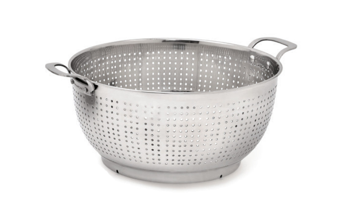 Vitantonio 18/10 Stainless Steel Multi-Hole Colander with Riveted Handles – 8qt/30cm