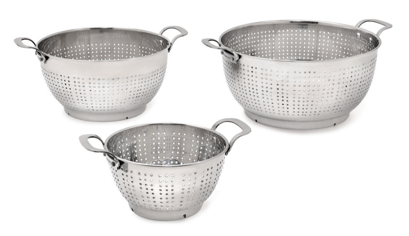 Vitantonio 18/10 Stainless Steel Multi-Hole Colander with Riveted Handle – 5qt/25.5cm