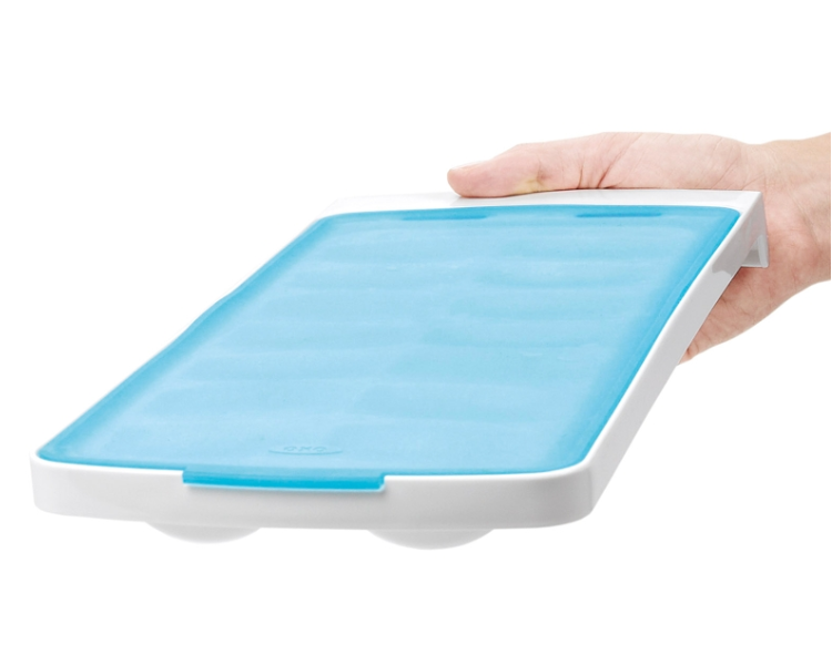 OXO Good Grips No Spill Ice Cube Tray Blue White