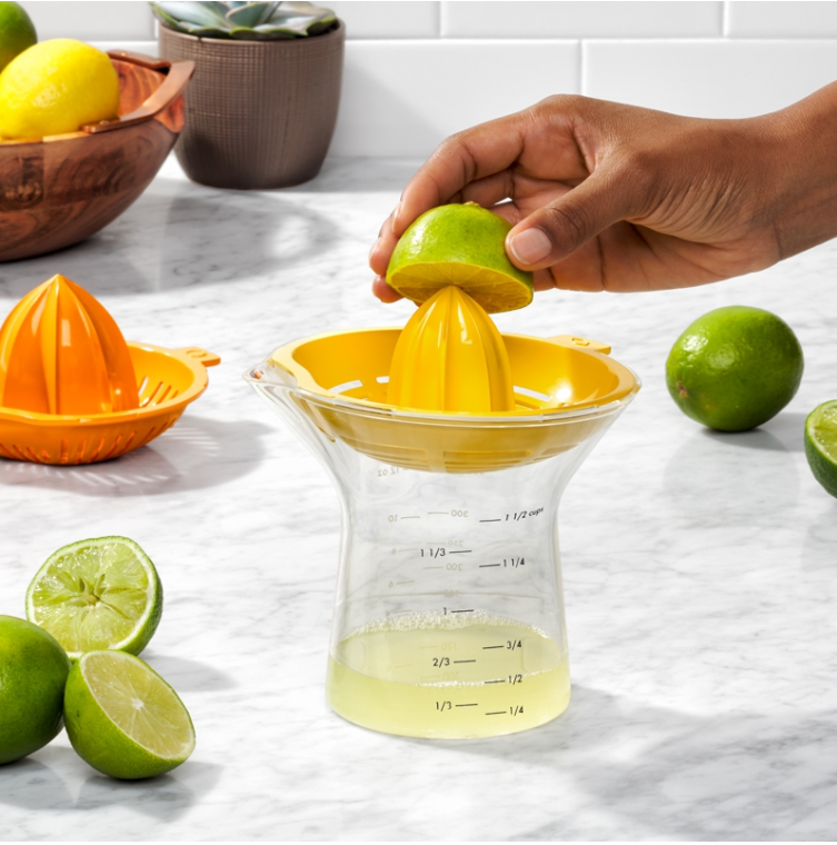 OXO Good Grips 2-in-1 Large Citrus Juicer