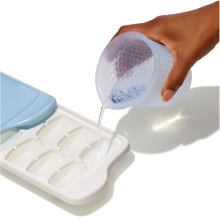 OXO Good Grips Ice Cube Tray with Lid