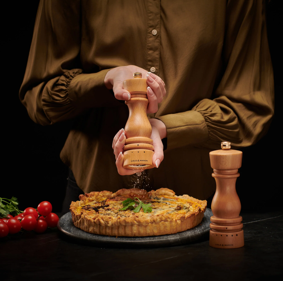 Cole & Mason London Grind Select Pepper Mill – Natural Beech – 7" / 18 cm
