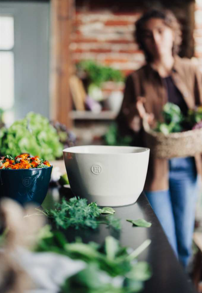 Emile Henry Salad Bowl – M – Clay (Argile) – Ø 22 cm – H 14 cm – 3.5 L Emile Henry by Kitchen Niche