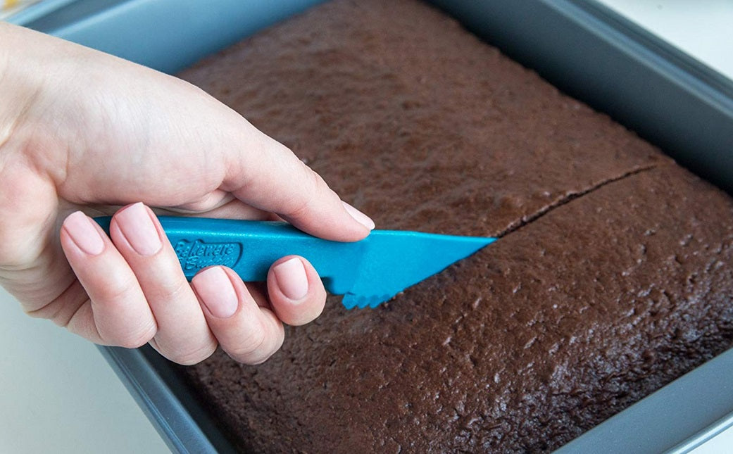 Fox Run Bakeware Buddy Knife by Kitchen Niche