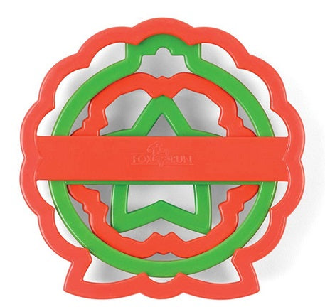 Fox Run Wreath Christmas Cookie Cutter Set of 4 by Kitchen Niche