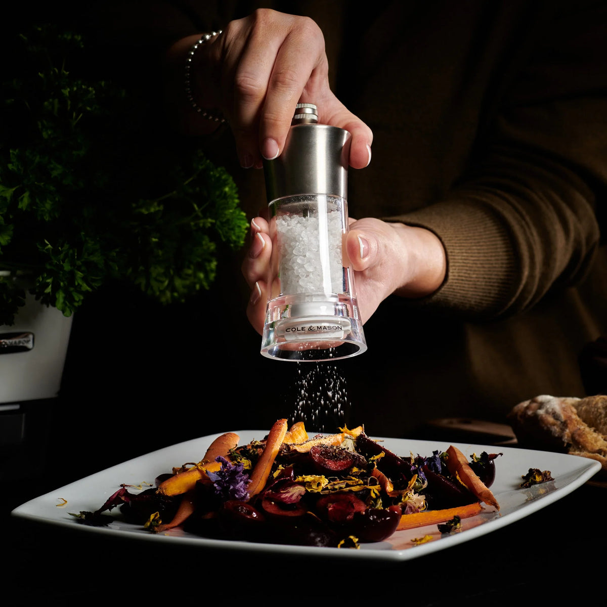 Cole & Mason Bromley Salt Mill – Acrylic & Stainless Steel