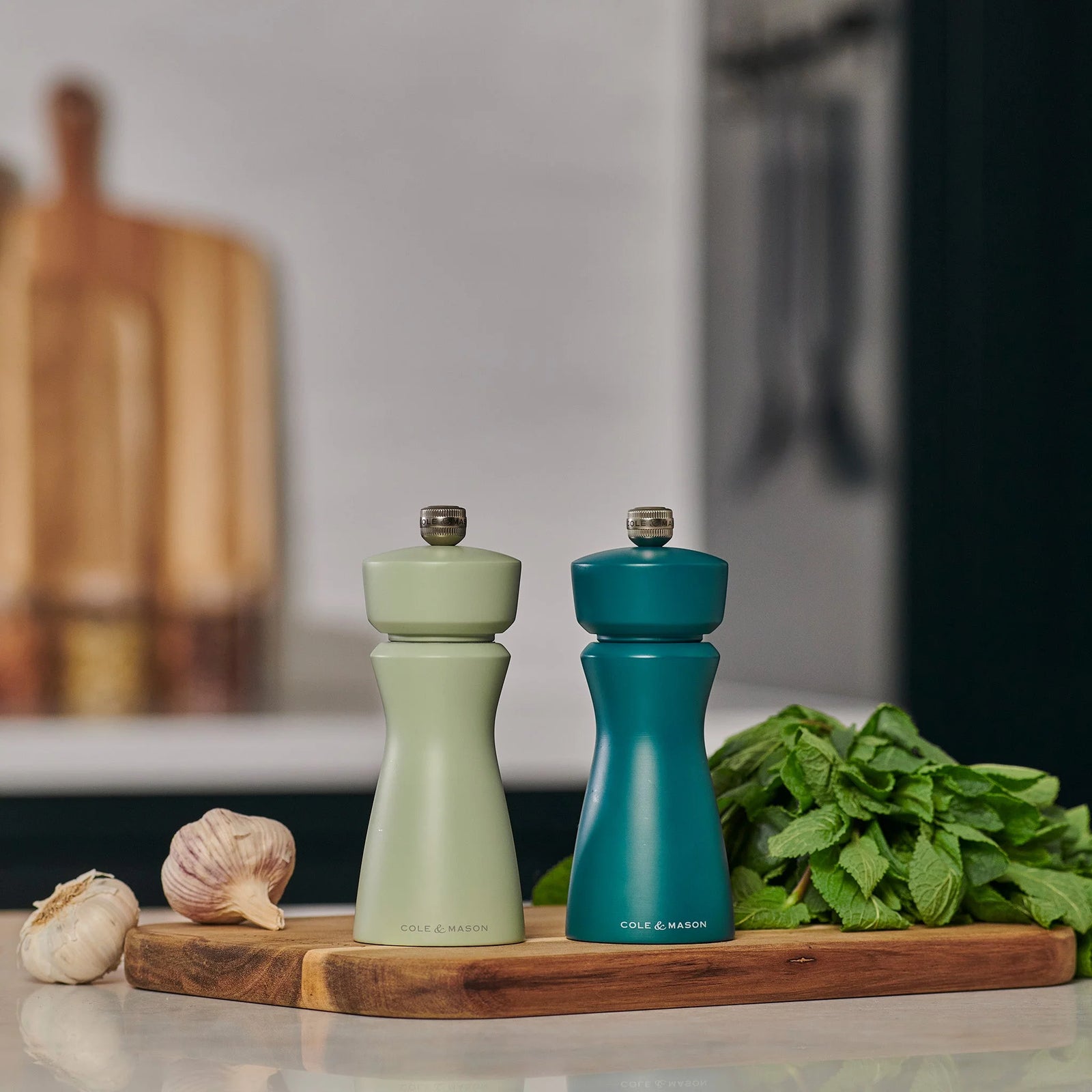 Cole & Mason Kenton Salt/Pepper Mill – Sage