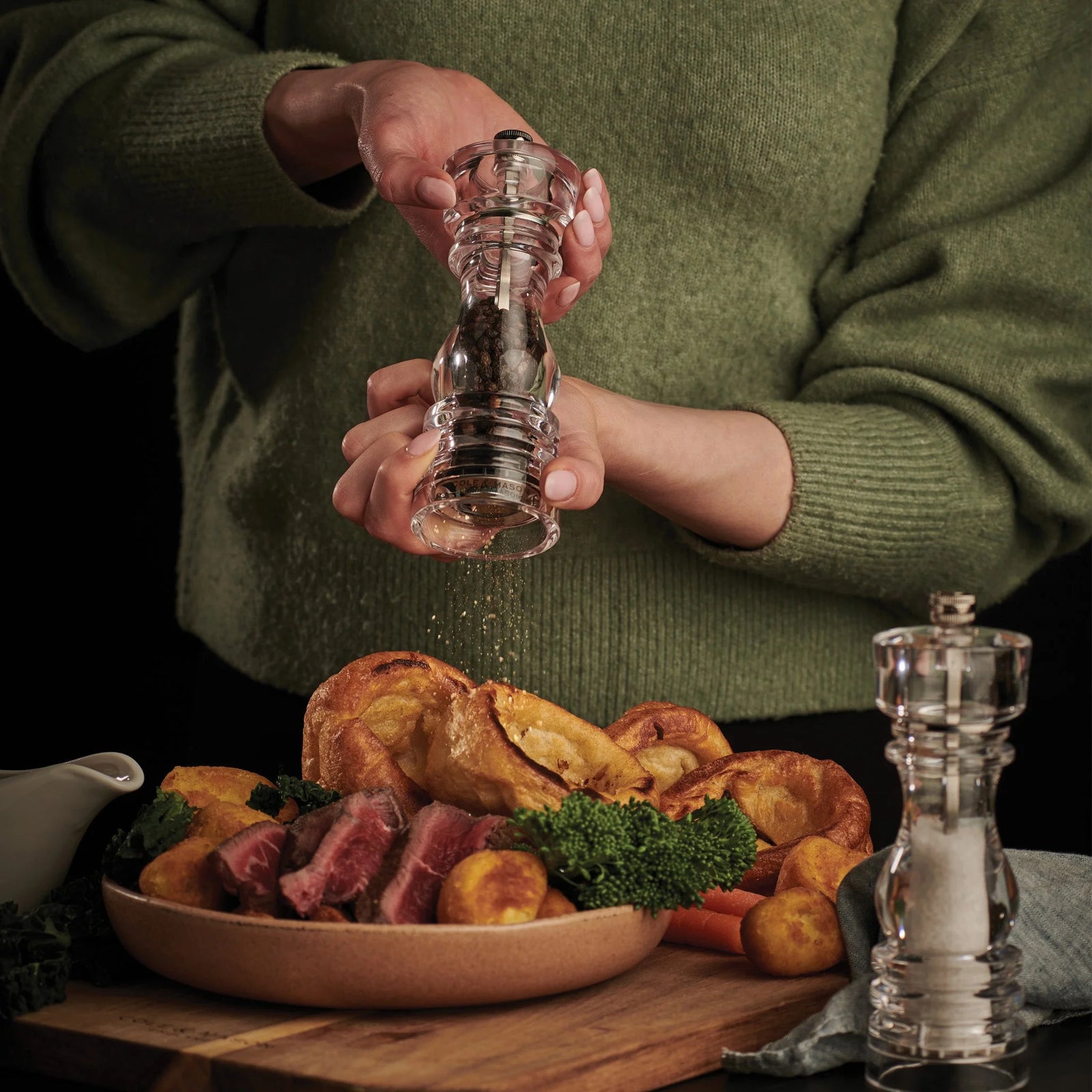 Cole & Mason London Pepper Mill – Acrylic – 7" / 18 cm (Pre-filled)