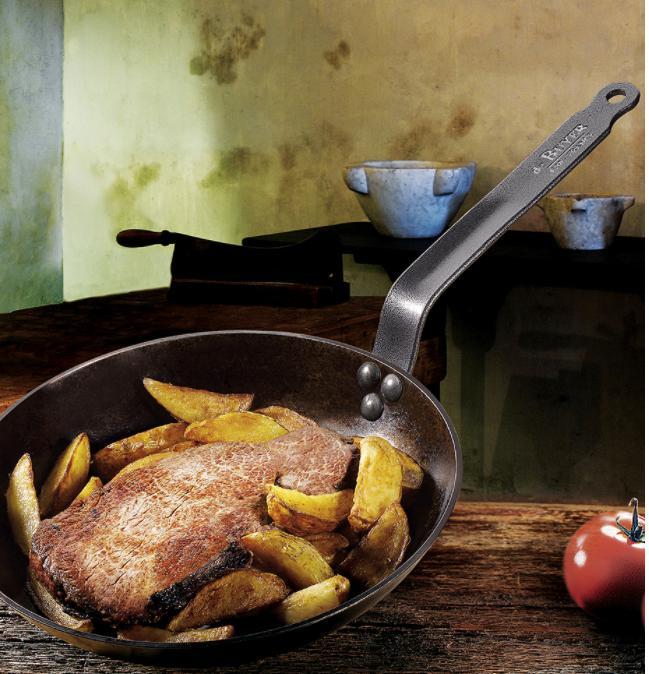 De Buyer Carbone Plus Lyonnaise Steel Fry Pan – 26 cm / 10.3 Inch