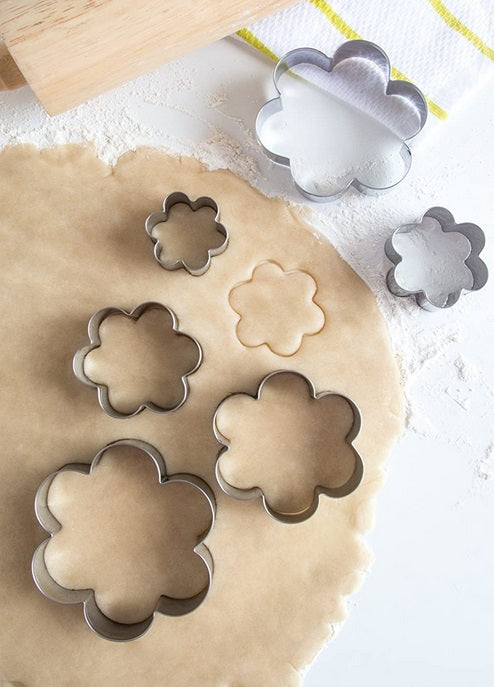Fox Run Flower Cookie Cutter Set by Kitchen Niche
