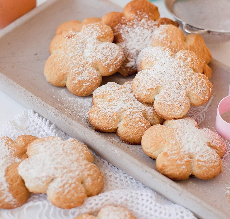 Fox Run Flower Cookie Cutter Set by Kitchen Niche