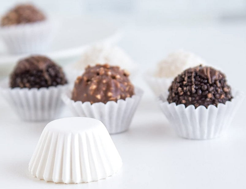 Fox Run White Petit Four Baking Cup Set of 100 by Kitchen Niche