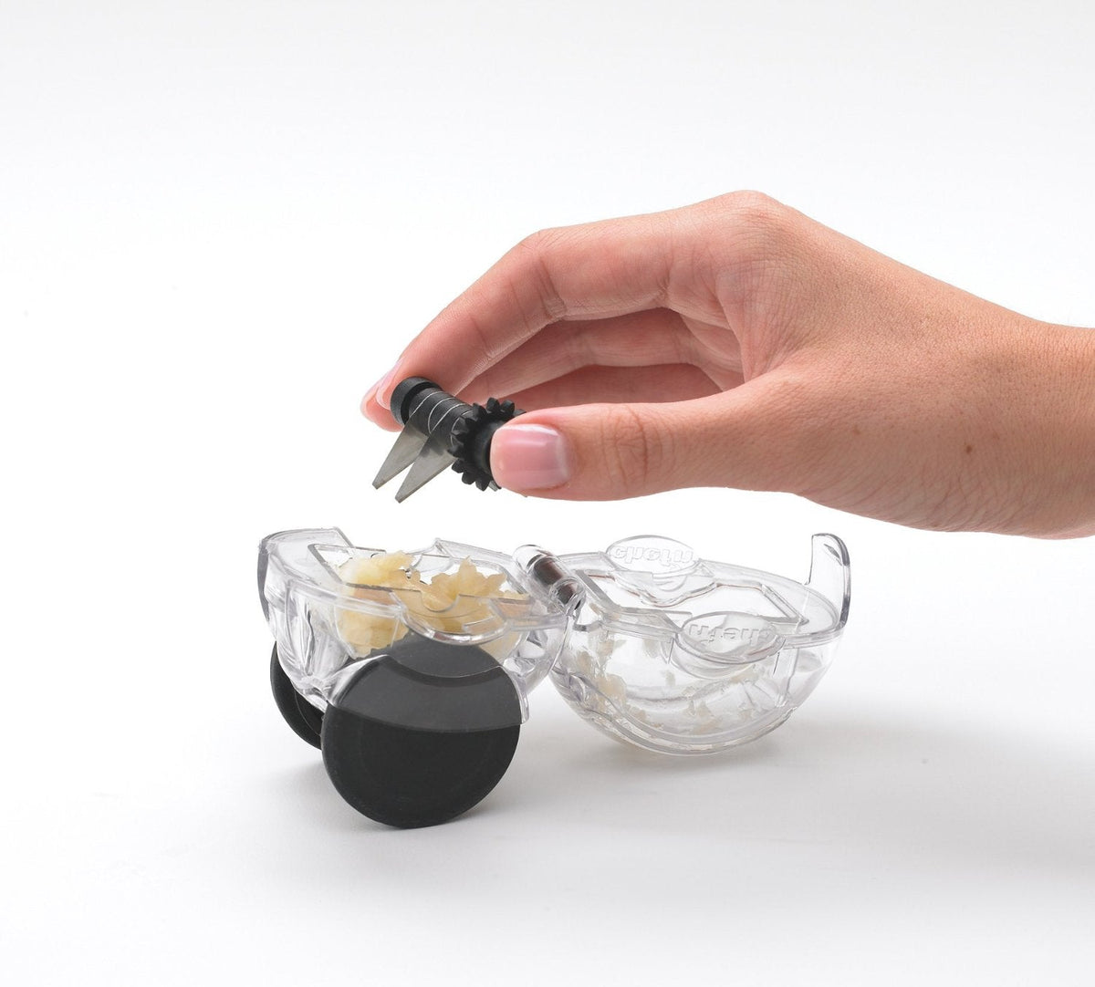 Chef'n GarlicZoom Reno Garlic Chopper by Kitchen Niche