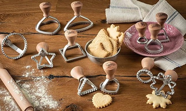 Marcato Oval Ravioli Stamp Cutter 100mm / 4" by Kitchen Niche