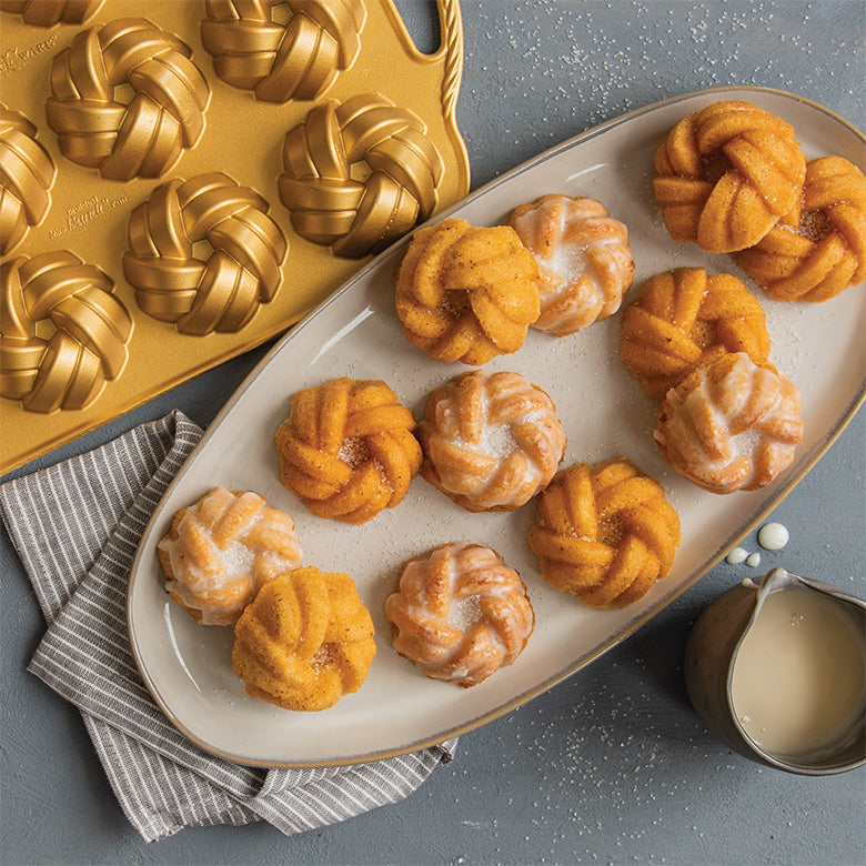 Mini bundt cakes pans best sale