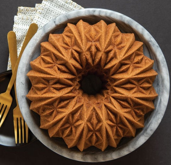 Nordic Ware Cut Crystal Bundt Pan