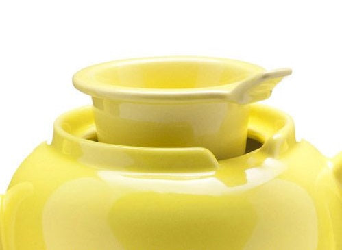 Old Amsterdam Lemon 3-Cup Dominion Teapot with Infuser by Kitchen Niche