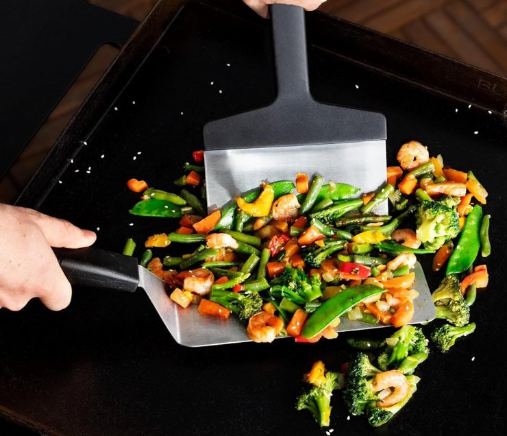 Outset Griddle Scraper with Handle