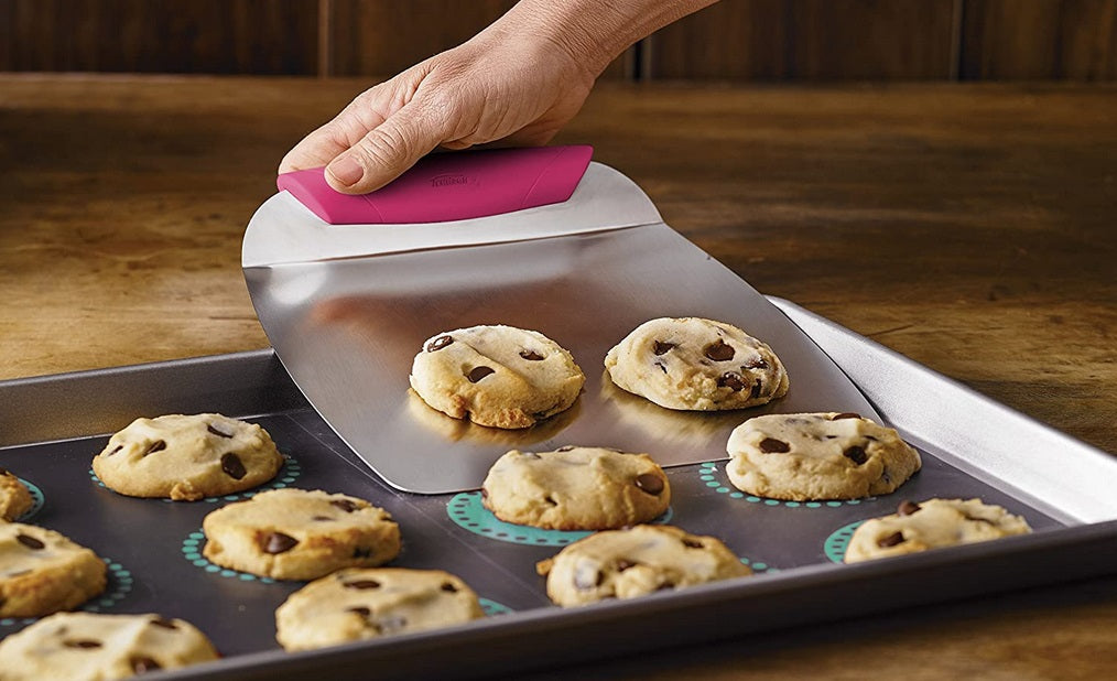 Trudeau Cake Lifter by Kitchen Niche