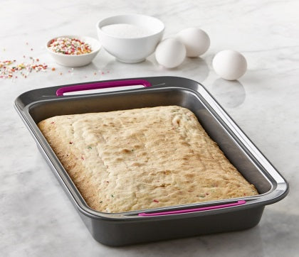 Trudeau Non-Stick Metal Oblong Cake Pan by Kitchen Niche